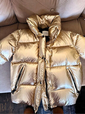SAM. Freestyle Down Puffer Jacket. Gold & Black
